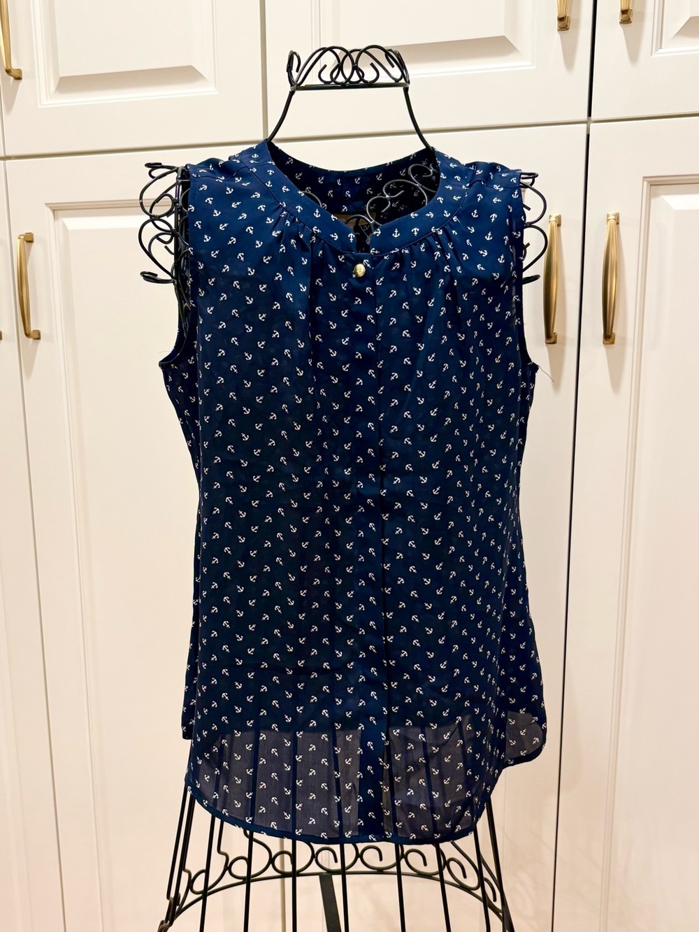 Banana Republic Navy Sleeveless Anchor-Print Button Front Top